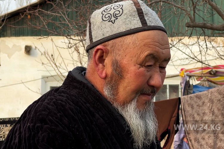 Алишер Жээнбеков, Баткен облусунун Кара-Бак айылынын Аксакалдар кеңешинин төрагасы
