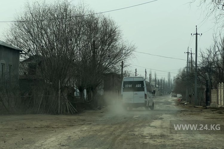 Состояние дороги в селе Кара-Бак