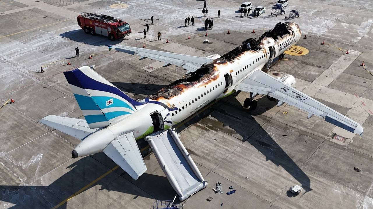Пожар в самолете Air Busan, предположительно, был вызван пауэрбанком