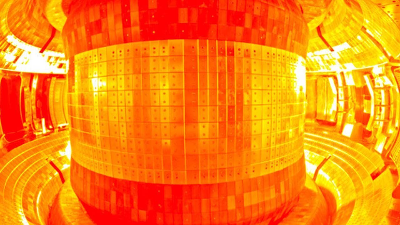 Китай хочет к 2050 году запустить «искусственное солнце»
