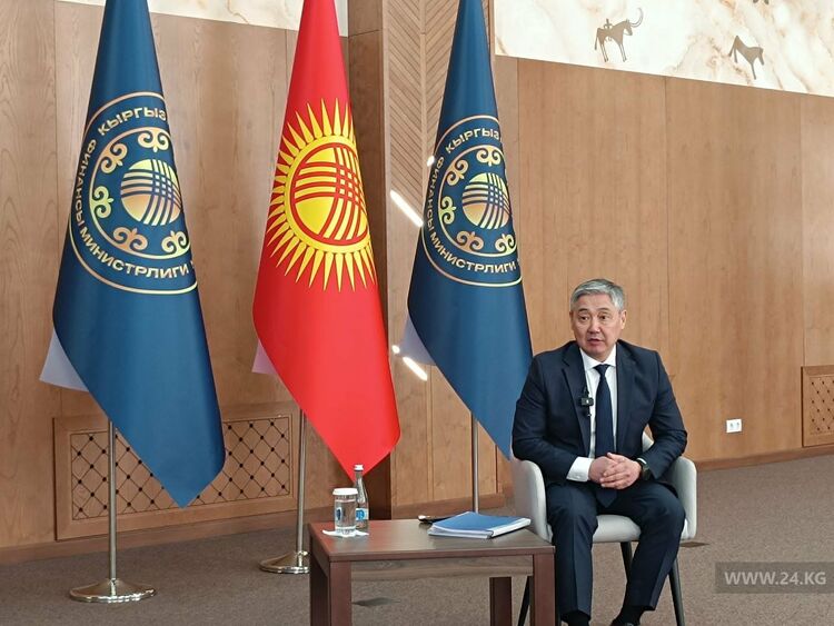 Министр финансов Кыргызстана Алмаз Бакетаев
