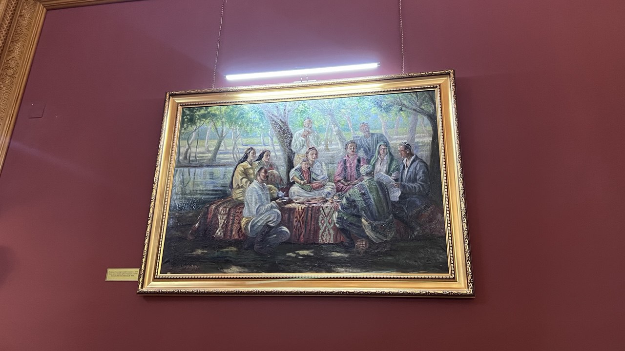 Картина в музее истории