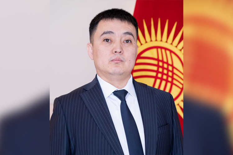 Азат Алманбетов