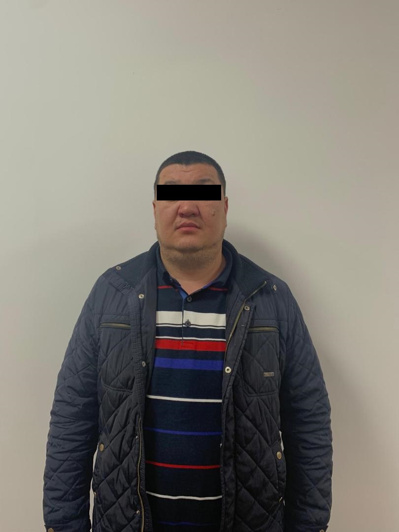 сотрудники Налоговой службы