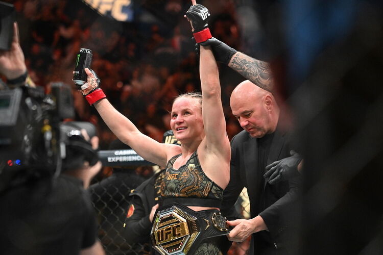 Валентина Шевченко UFC 315тин башкы беттешинде француз айымы Манон Фиорону бир добуштан жеңип алды