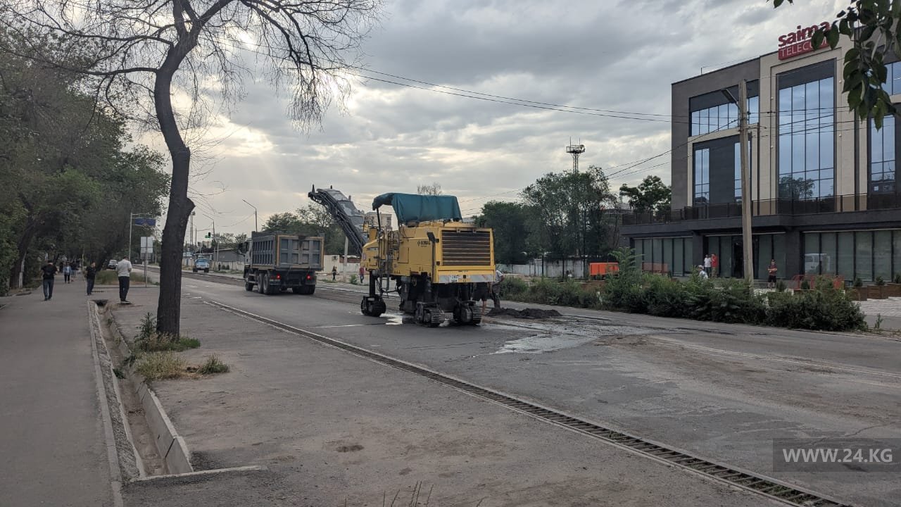 Ремонт на улице Льва Толстого