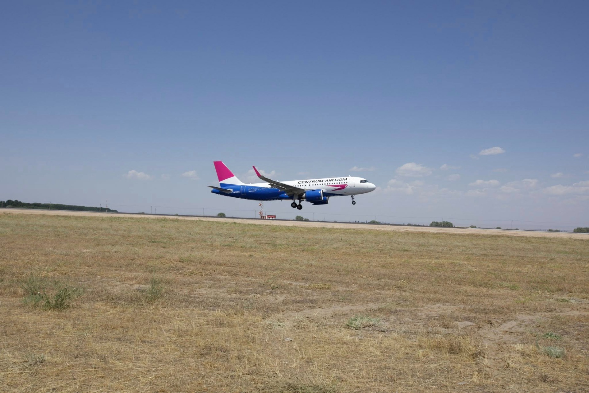 Состоялся первый рейс авиакомпании Centrum Air из Ташкента в Бишкек