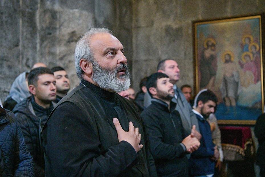 Архиепископ Баграт Галстанян