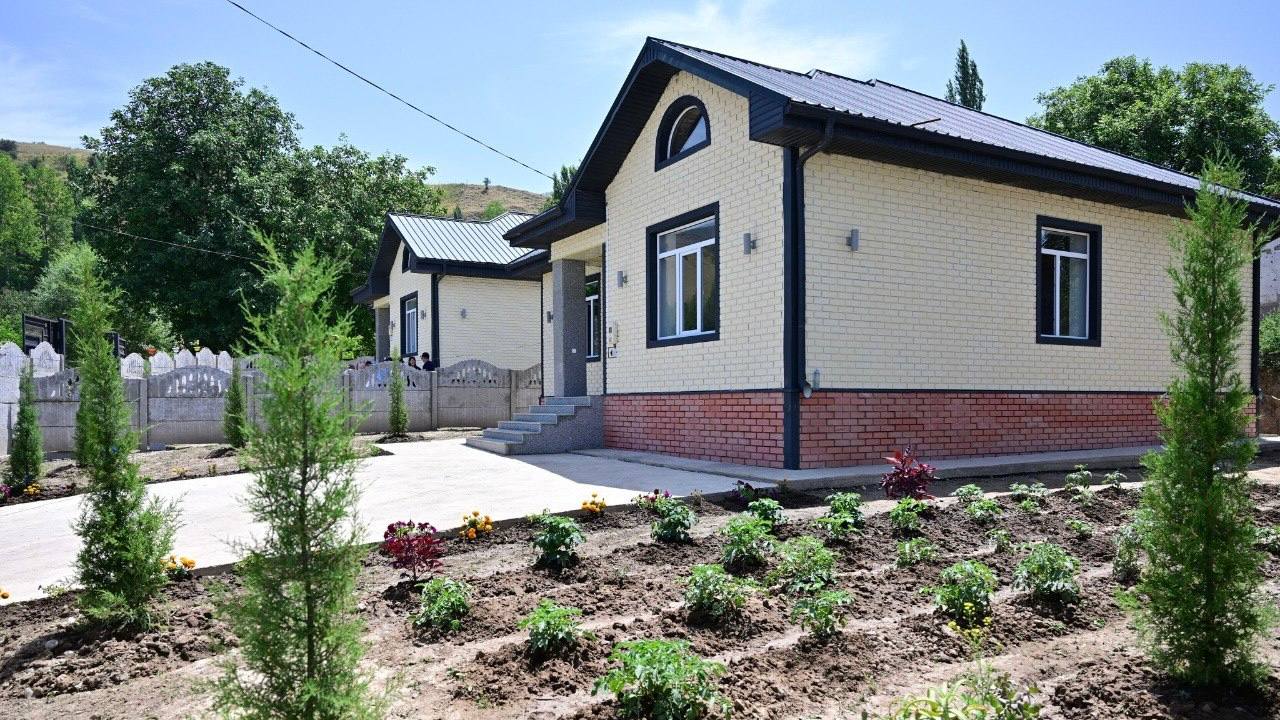 Новый дом, построенный после пожара.