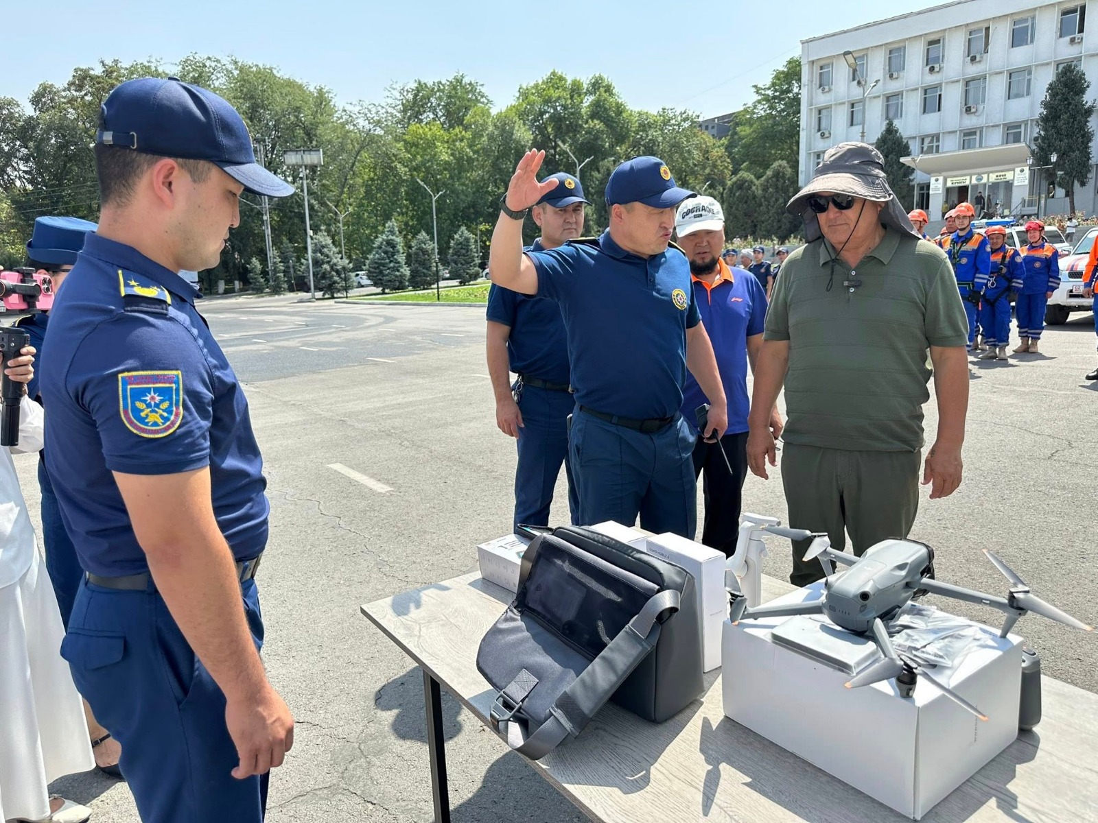 В Ошской городской службе МЧС появились новые спасательные средства