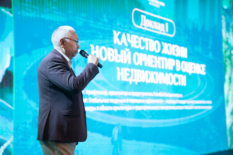 Профессор Толобай Кенешев выступает на TED Talk 3