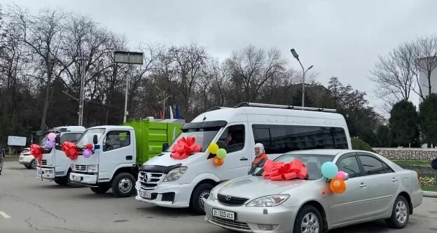 Полученные от спонспоров авто