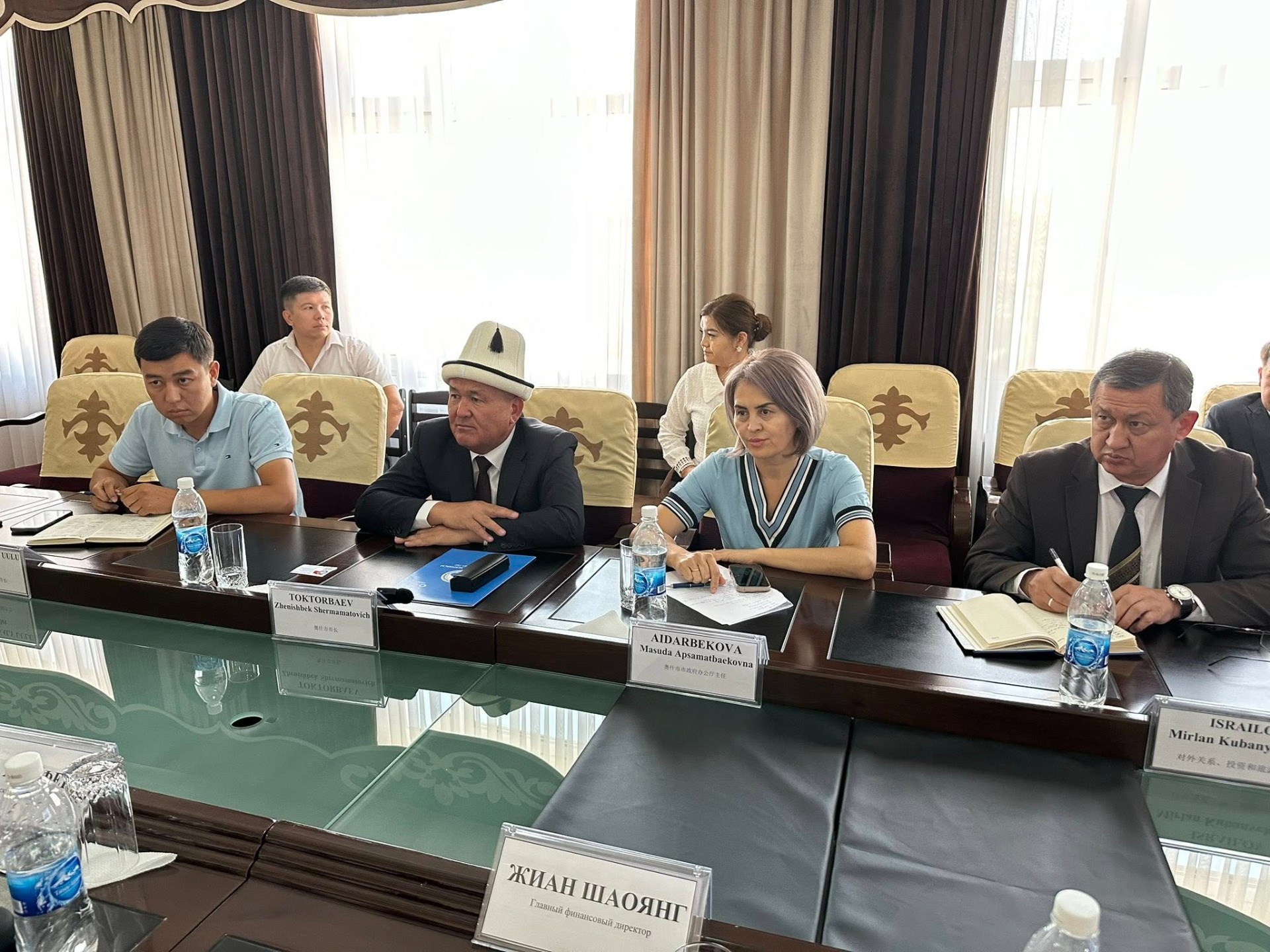 Обсужден вопрос увеличения парка муниципальных экотакси