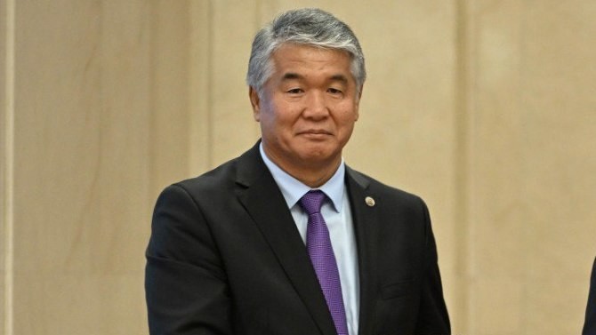 Султан Раев