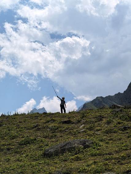 Ат-джайлоо, Аламединское ущелье
