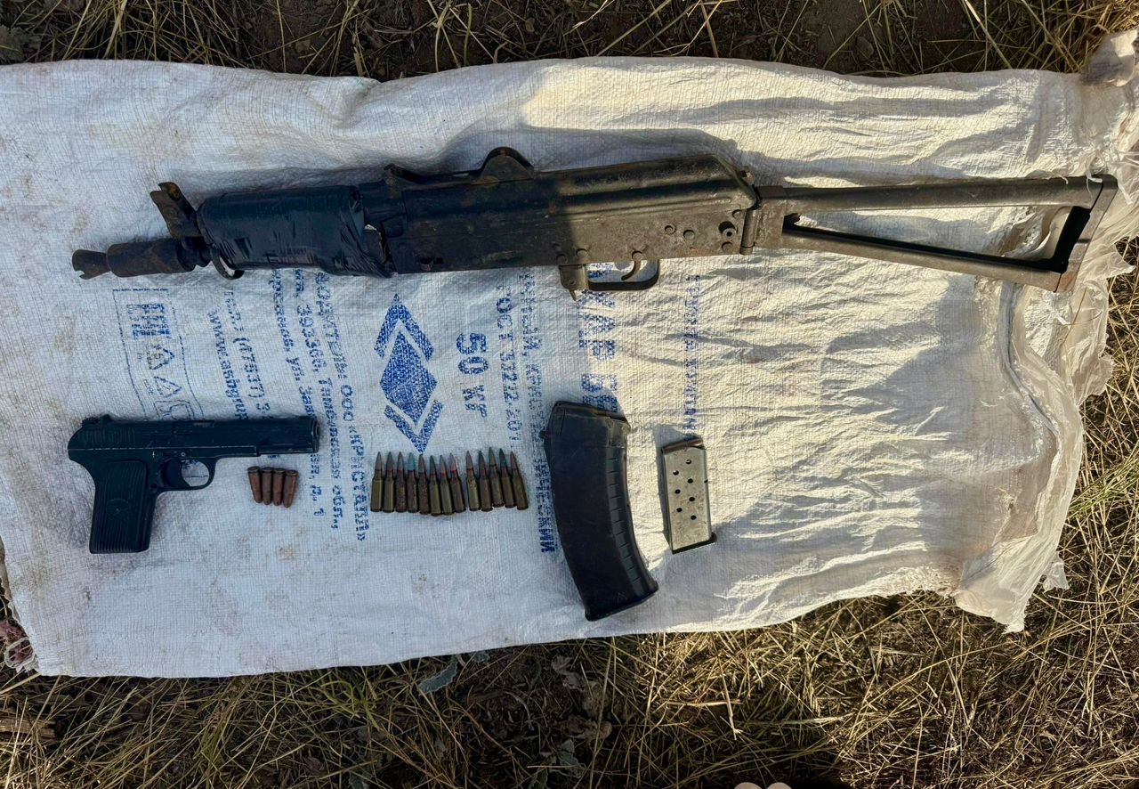 В Аламединском районе обнаружен тайник с оружием и боеприпасами