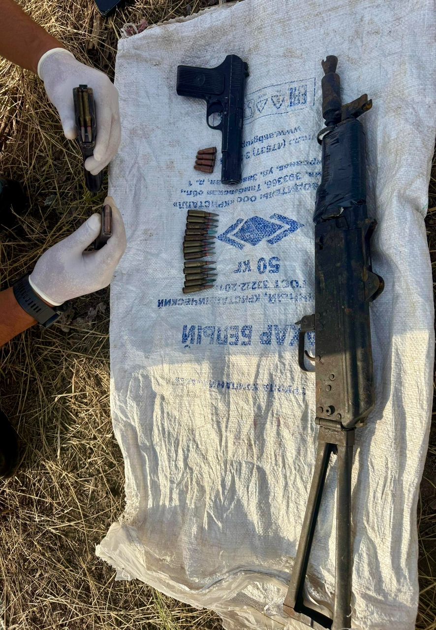 В Аламединском районе обнаружен тайник с оружием и боеприпасами