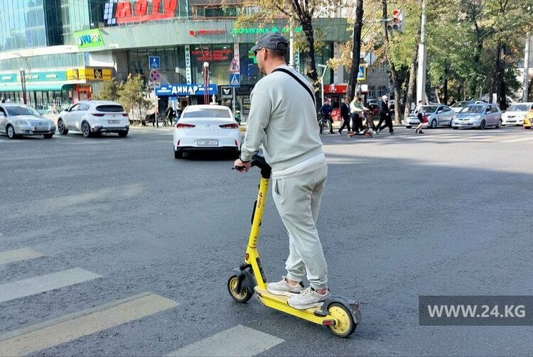 Использующих электросамокаты в Бишкеке все больше