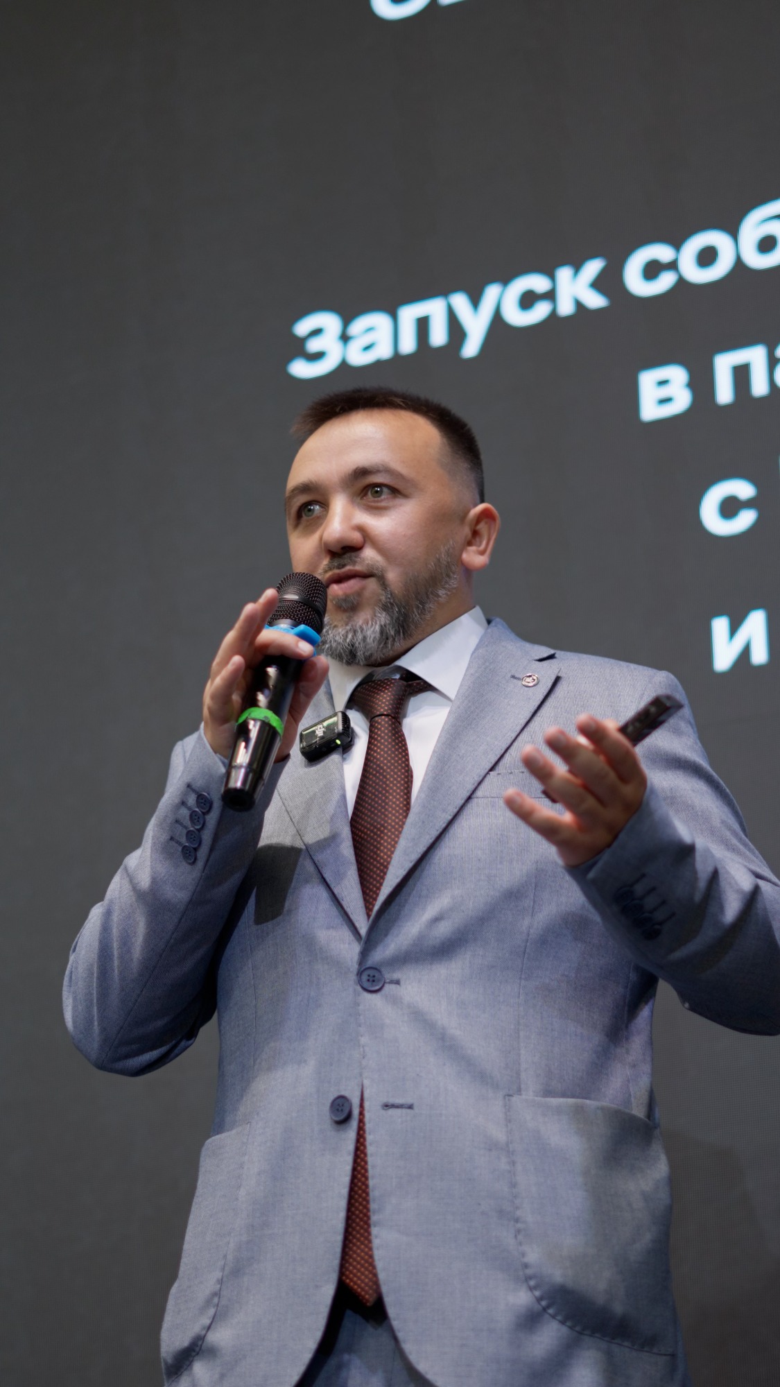 Акбар Азимходжаев