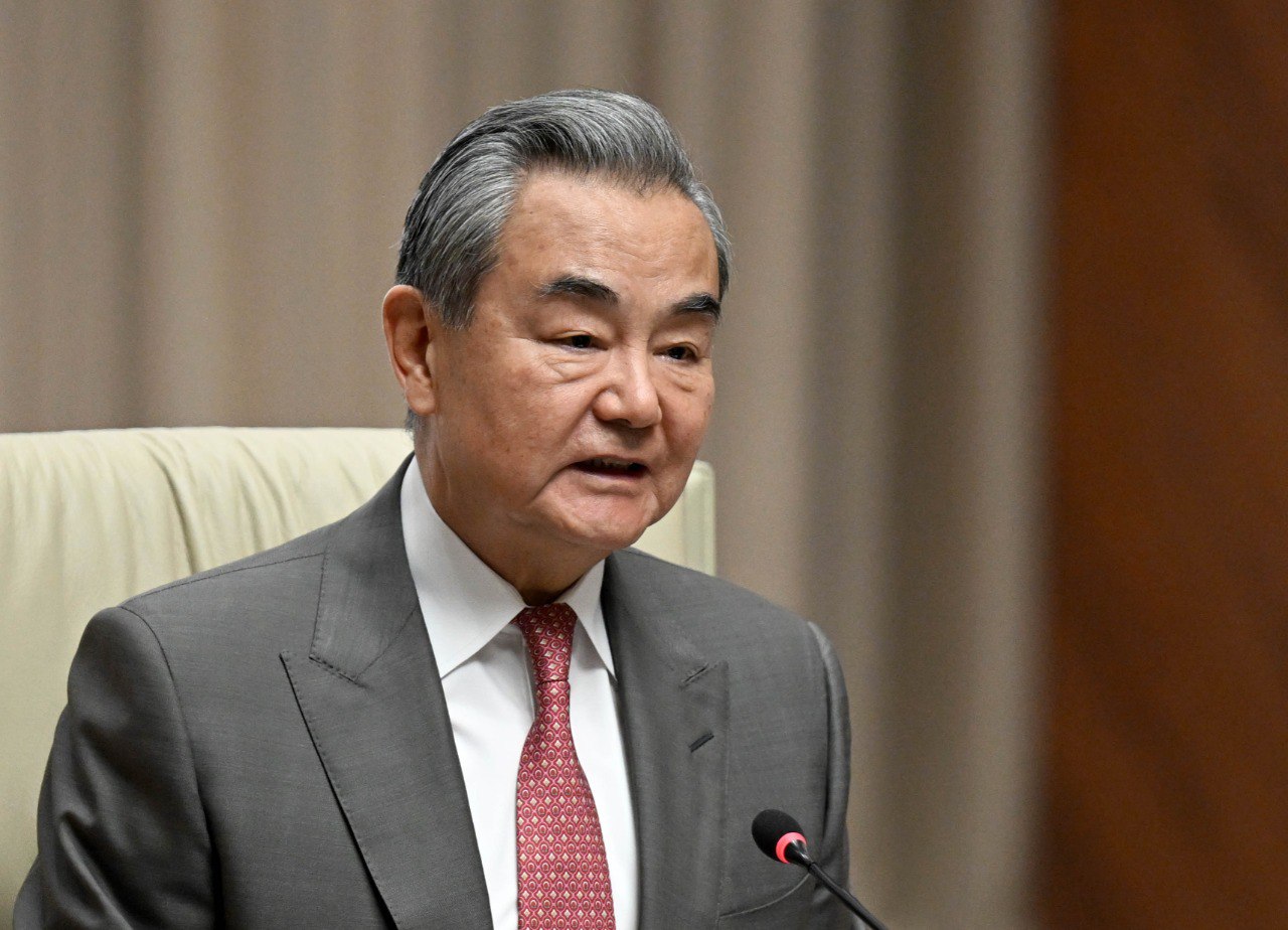 министра иностранных дел КНР Ван И
