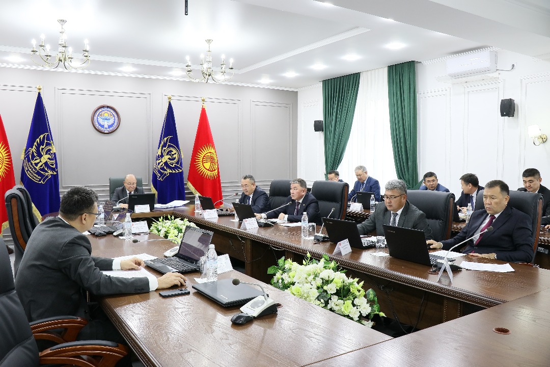 Счетная палата выявила нарушения в двух организациях, связанных с производством спирта