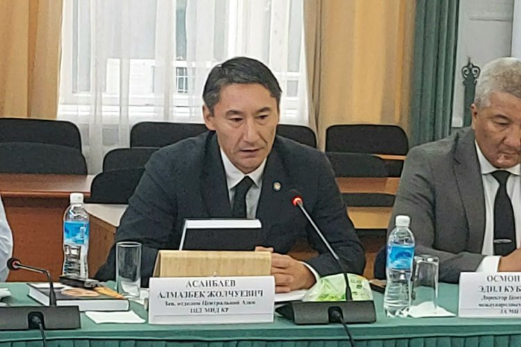 Алмазбек Асанбаев