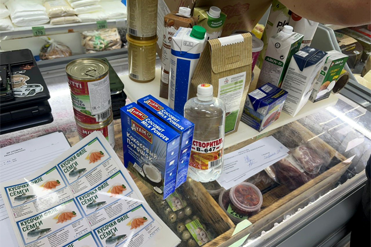 В Бишкеке уничтожили крупную партию просроченных «премиум-продуктов»