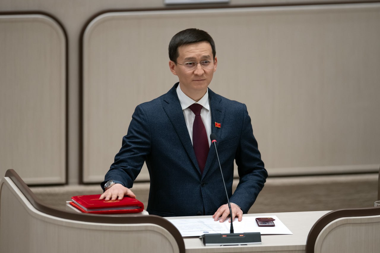 Чынгыз Ажибаев