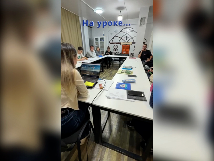 Виктория Кринвальд на уроке