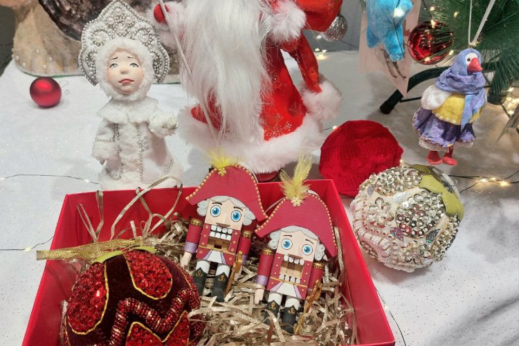 Елочные игрушки своими руками
