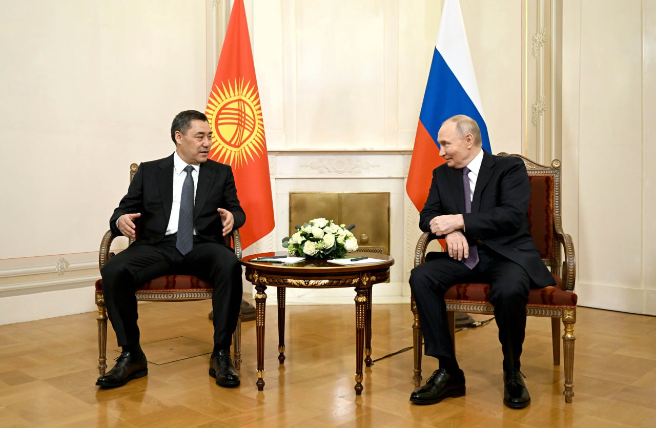 Садыр Жапаров провел переговоры с Владимиром Путиным