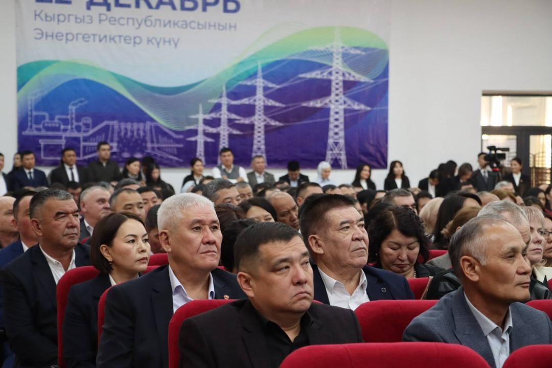 День энергетика: министр обозначил проблемы и приоритеты отрасли
