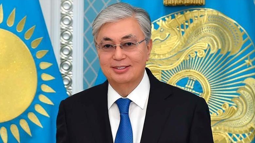 Касым-Жомарт Токаев поздравил Садыра Жапарова и народ Кыргызстана с наступающим Новым годом