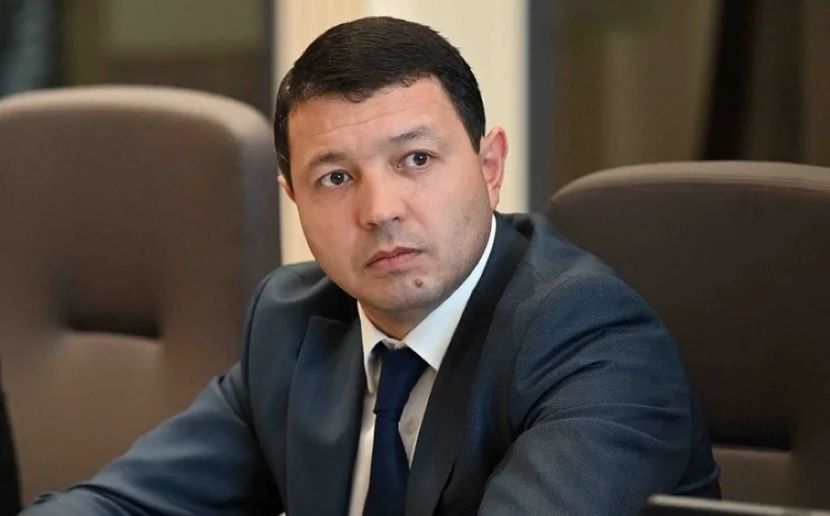 Министр культуры, информации, спорта и молодежной политики Мирбек Мамбеталиев