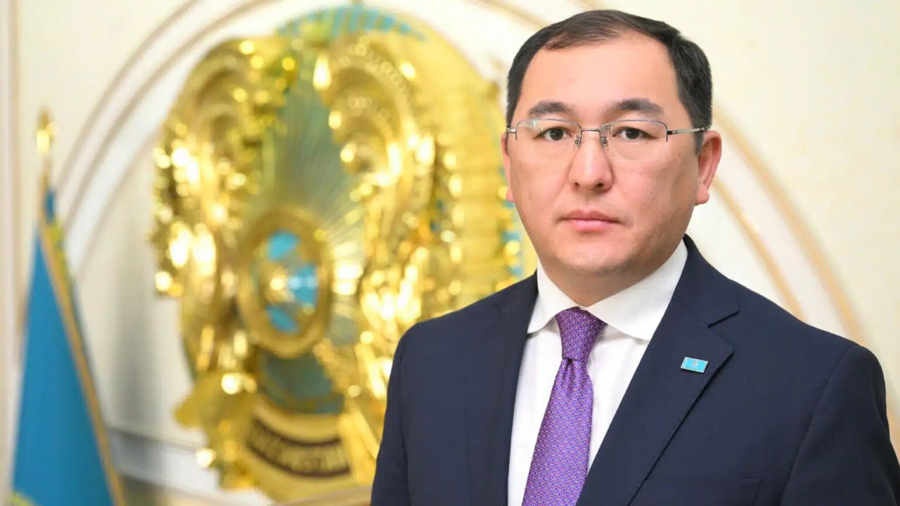 Айбек Смадияров назначен советником — пресс-секретарем президента Казахстана
