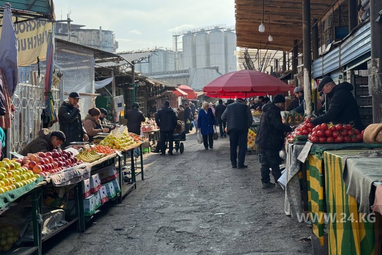 Ошский базар в Бишкеке