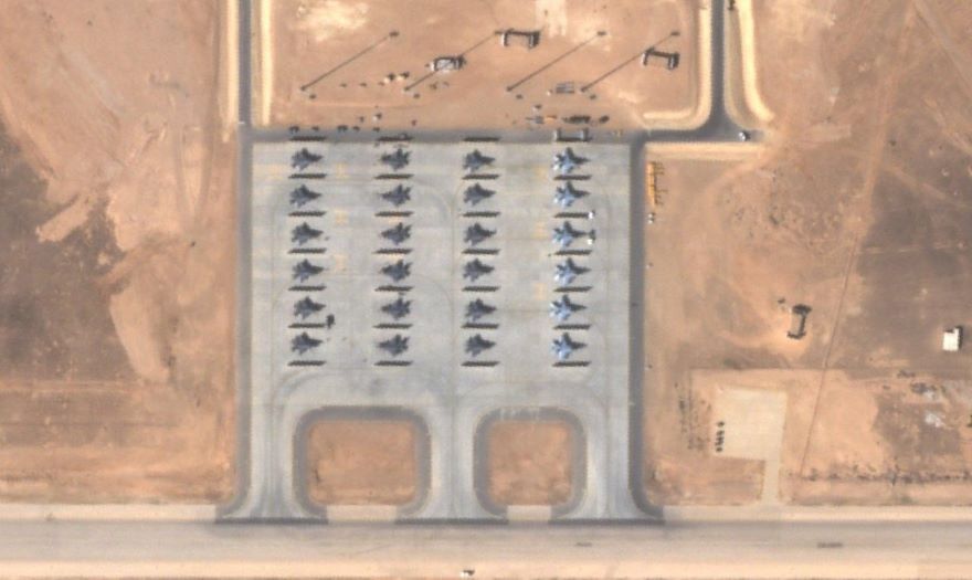 США значительно увеличили количество военных самолетов, размещенных на базах в Иордании и Саудовской Аравии вблизи Ирана