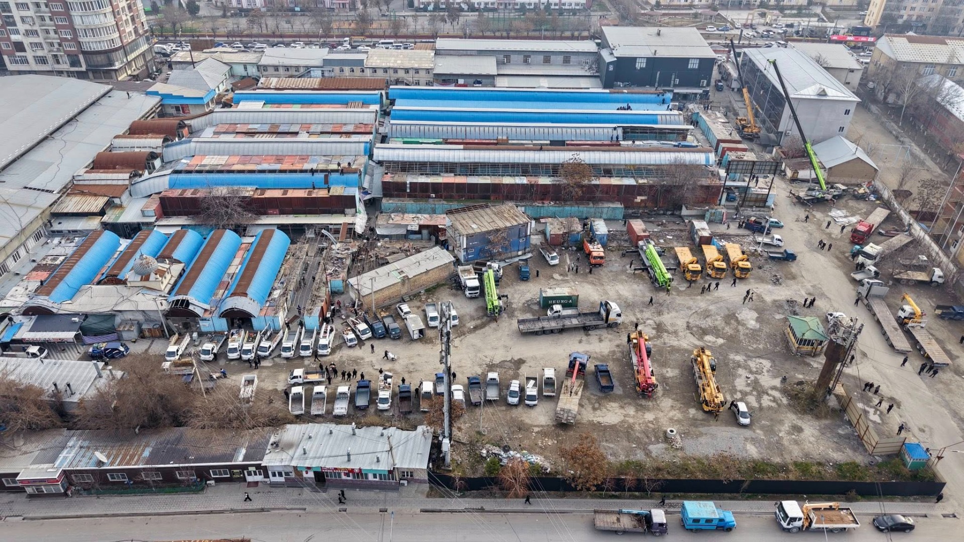 Процесс переноса рынка «Келечек» в Оше