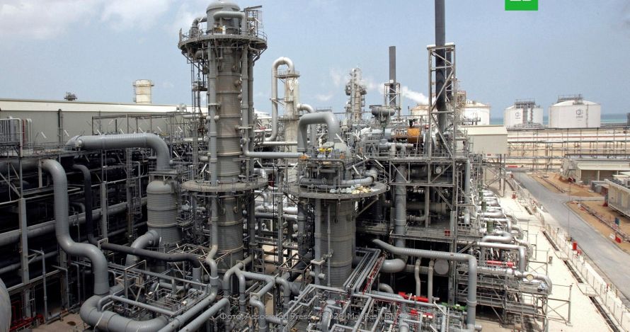 QatarEnergy сообщила о приостановке производства сжиженного природного газа из-за атак на свои объекты