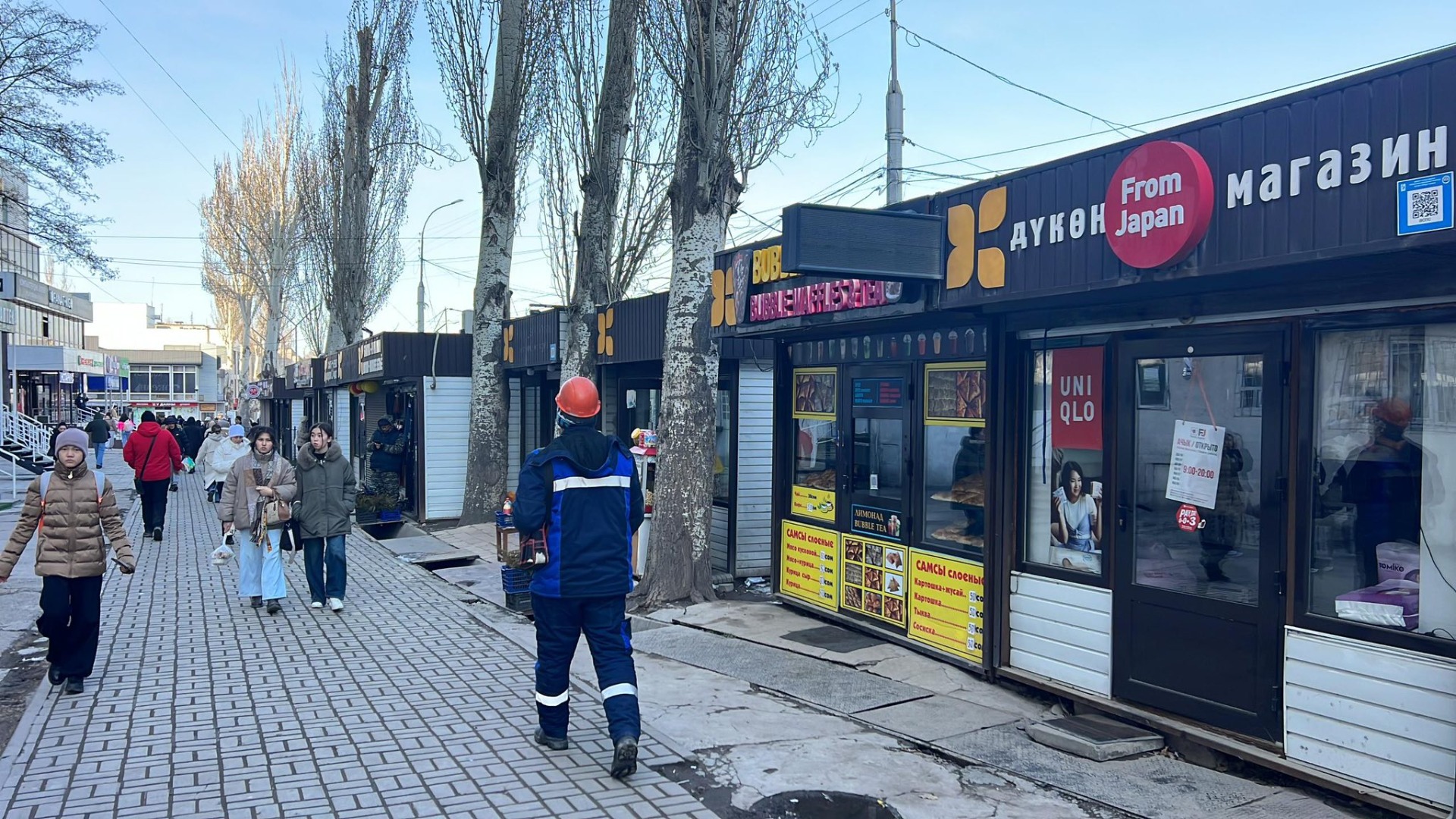 Хотят снести павильоны на улице Ауэзова