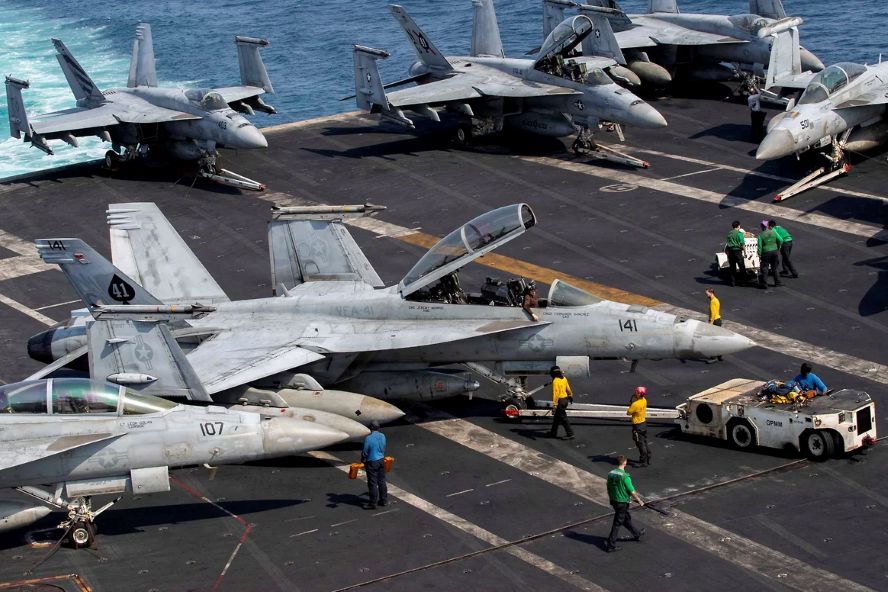 Над территорией Ирана ликвидировали американский истребитель F/A-18 Super Hornet