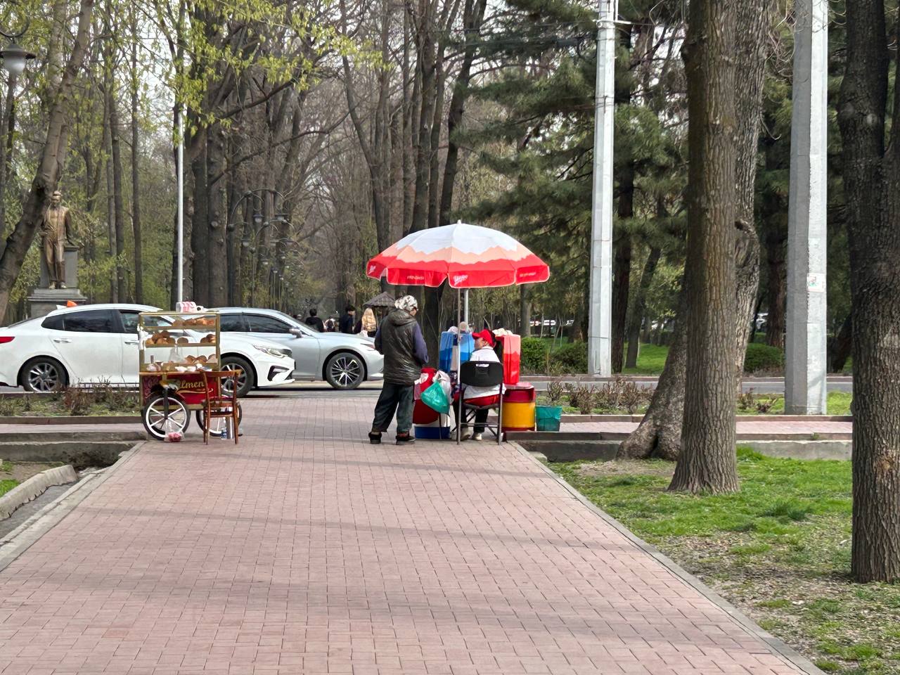 Не бульвар, а рынок