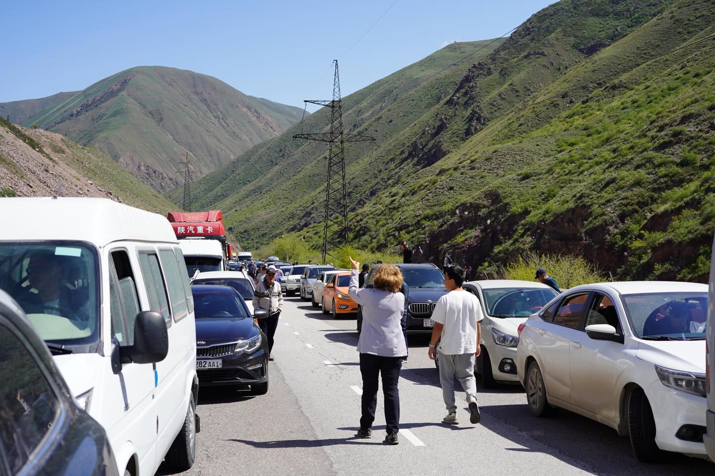 В Боомском ущелье временно ограничили движение транспорта