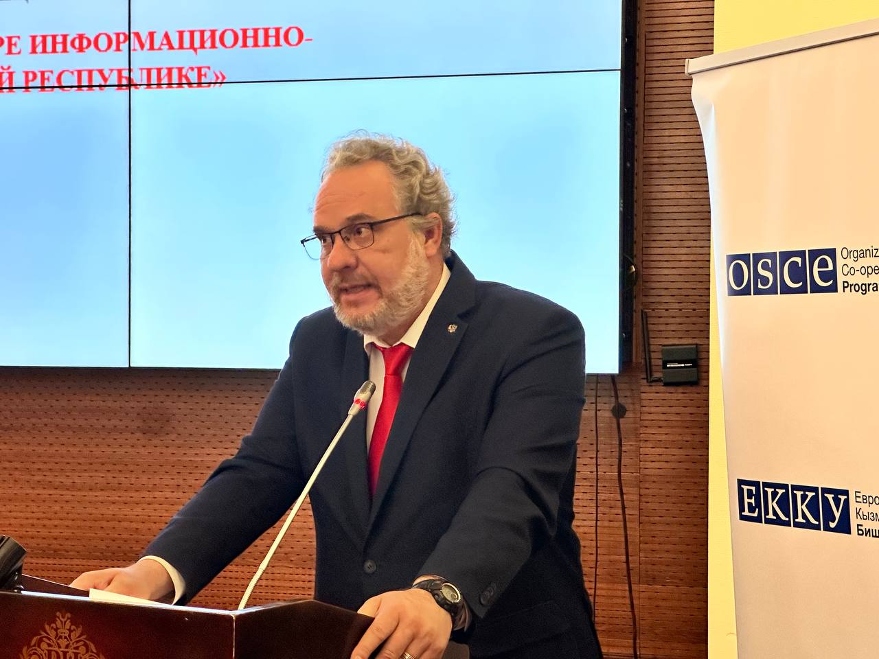 Владимир Гусеев