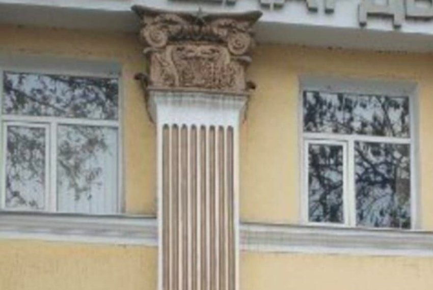 Первоначальная архитектура здания нравилась жителям Оша гораздо больше
