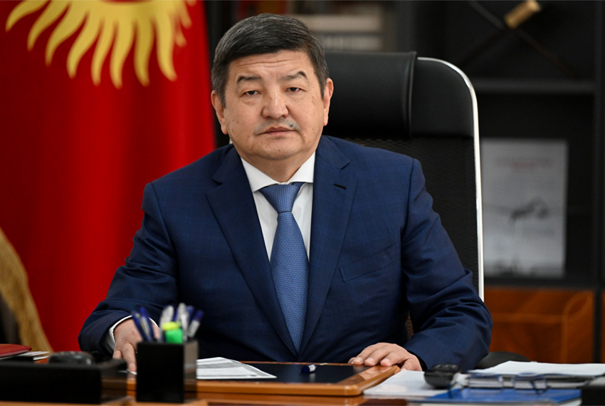 Акылбек Жапаров