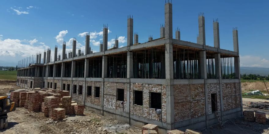 В селе Кашка-Баш строят школу на 750 ученических мест