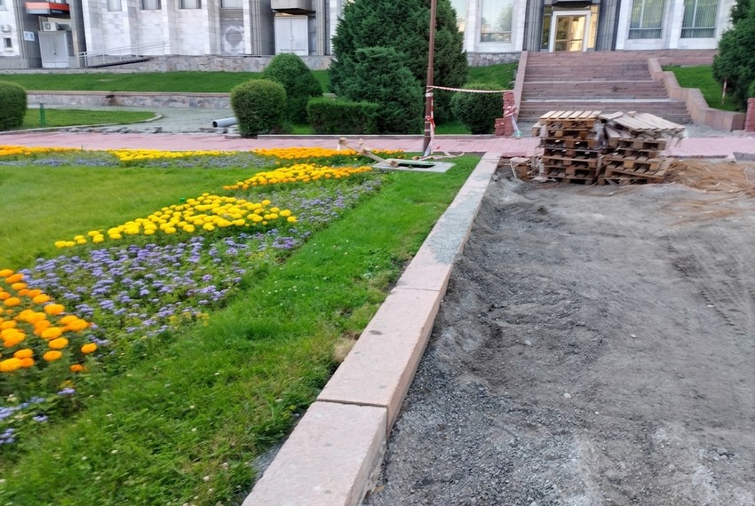 Реконструкция Аллеи молодежи в Бишкеке