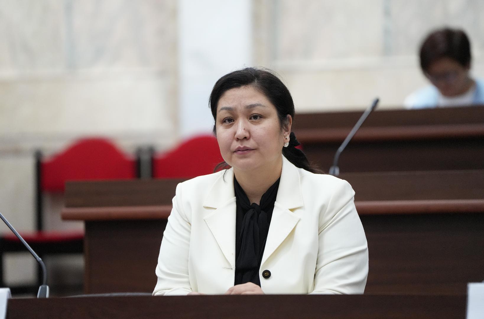 Гульзат Исаматова