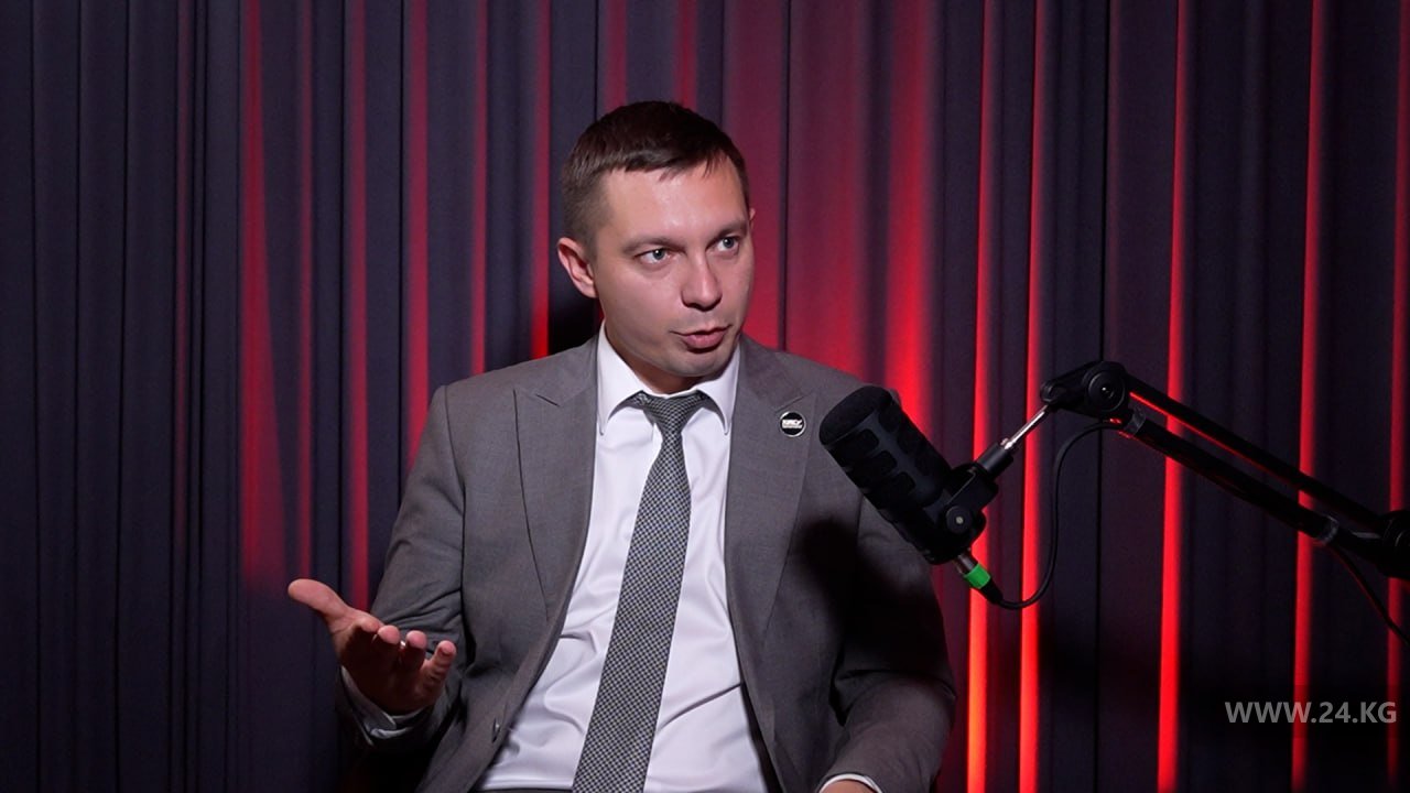Ректор КРСУ Сергей Волков